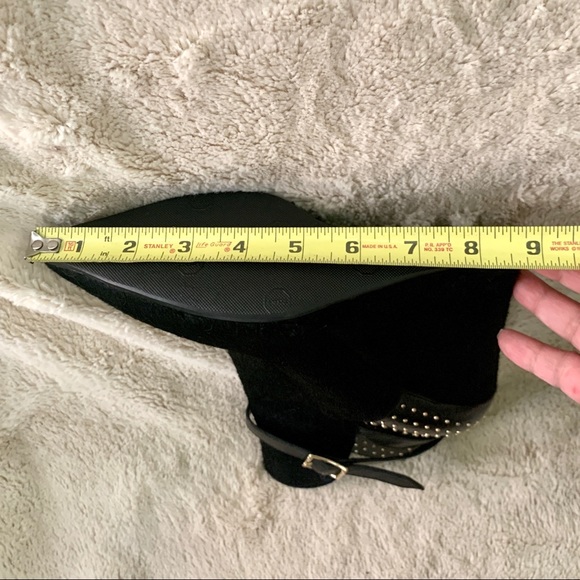 👑✅PRICE FIRM✅NO OFFERS SUPER SALE!! 👑AUTHENTIC Burberry Wedge Fur Ankle Boots. - Picture 12 of 17